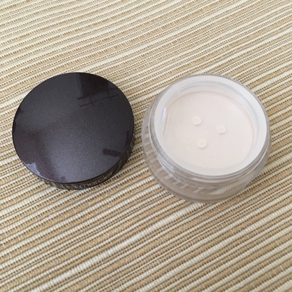 Laura Mercier 3-pc Makeup Set: Loose Setting Powder, Lip Glacé and Eye Pencil - Picture 4 of 8